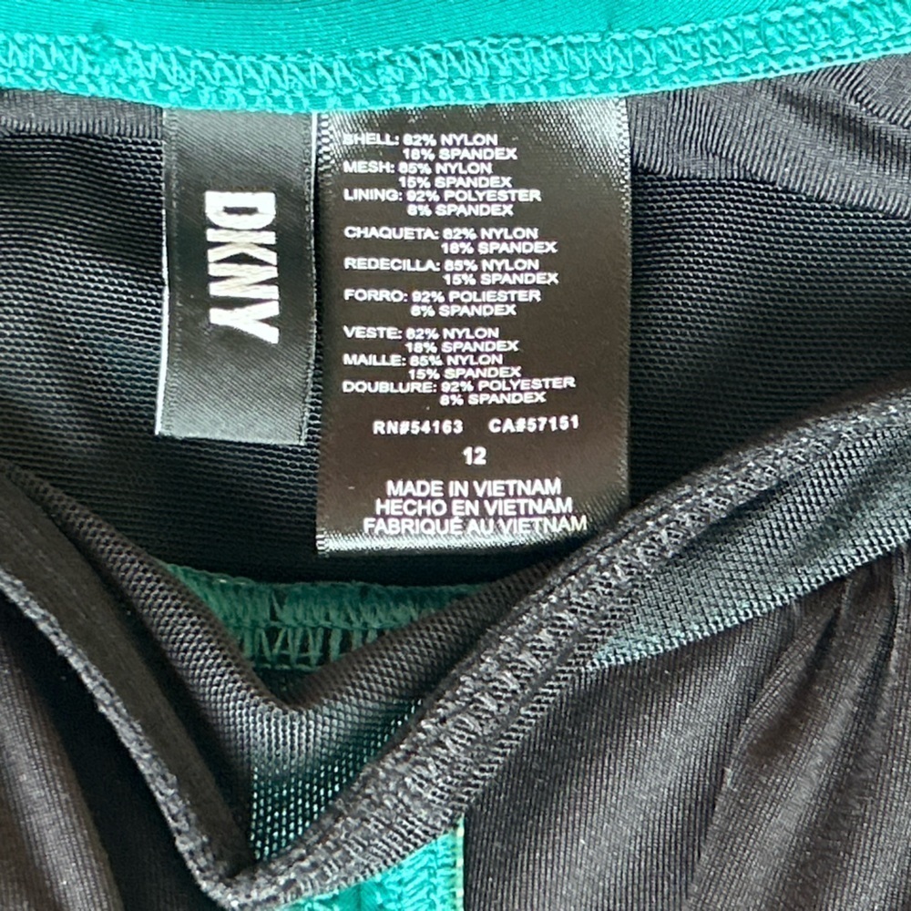 DKNY One Piece Ruffle V-Neck Bathing Swim Suit
Green Women’s Size 12 - Picture 11 of 14